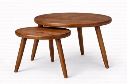 Juego de mesas nido circulares en madera nogal