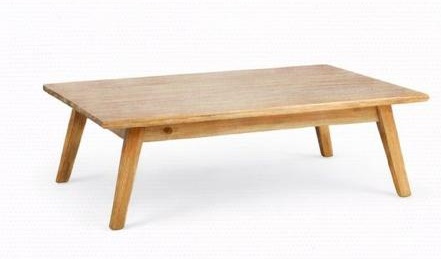 Mesa de centro rectangular en madera natural