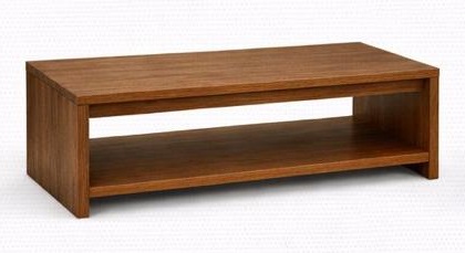 Mesa de centro rectangular con entrepaño en madera nogal